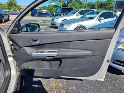 2011 Volvo C30 T5 R-Design - Photo 28 - Cincinnati, OH 45231