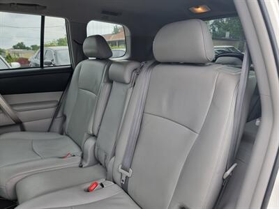 2011 Toyota Highlander SE   - Photo 24 - Cincinnati, OH 45231