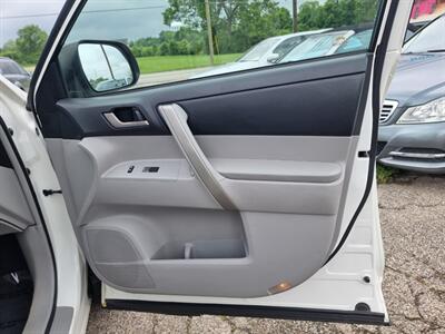2011 Toyota Highlander SE   - Photo 34 - Cincinnati, OH 45231