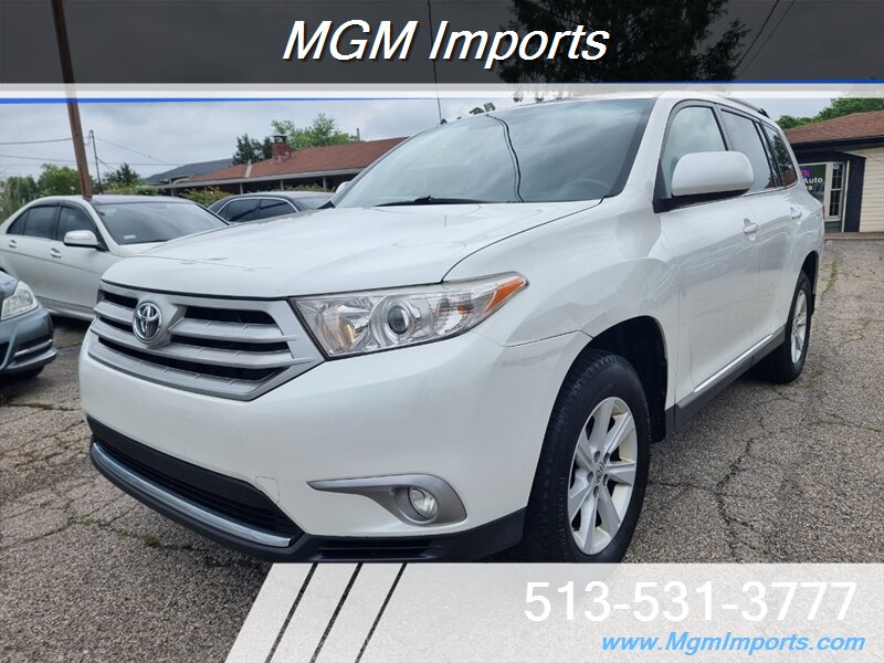 2011 Toyota Highlander SE - Photo 1 - Cincinnati, OH 45231