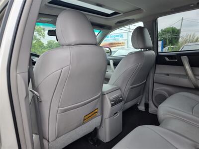 2011 Toyota Highlander SE   - Photo 23 - Cincinnati, OH 45231