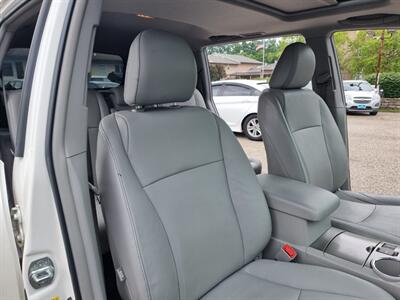2011 Toyota Highlander SE   - Photo 32 - Cincinnati, OH 45231