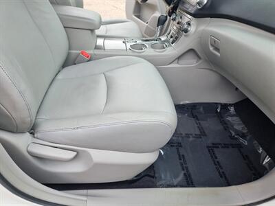 2011 Toyota Highlander SE   - Photo 33 - Cincinnati, OH 45231