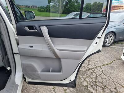 2011 Toyota Highlander SE   - Photo 35 - Cincinnati, OH 45231