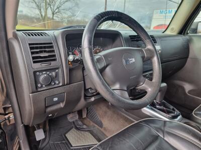 2006 Hummer H3   - Photo 9 - Cincinnati, OH 45231