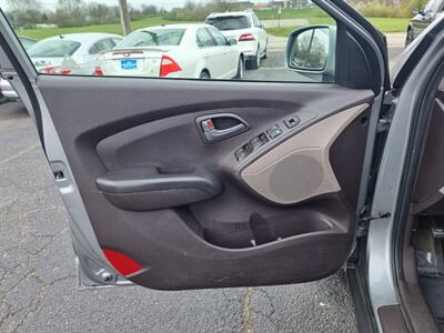 2015 Hyundai TUCSON GLS  AWD - Photo 32 - Cincinnati, OH 45231