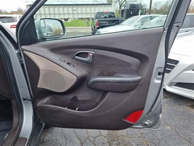 2015 Hyundai TUCSON GLS  AWD - Photo 29 - Cincinnati, OH 45231