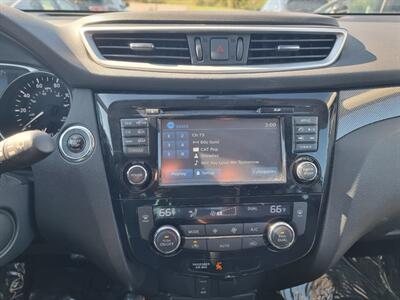 2016 Nissan Rogue SL AWD - Photo 14 - Cincinnati, OH 45231