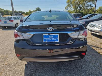 2014 Hyundai SONATA Hybrid Limited   - Photo 6 - Cincinnati, OH 45231