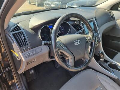 2014 Hyundai SONATA Hybrid Limited   - Photo 9 - Cincinnati, OH 45231