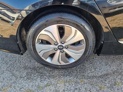 2014 Hyundai SONATA Hybrid Limited   - Photo 39 - Cincinnati, OH 45231