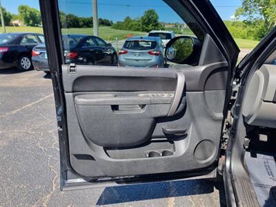 2011 GMC Sierra 1500 SL   - Photo 30 - Cincinnati, OH 45231