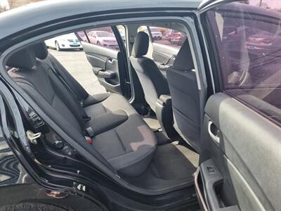 2015 Honda Civic SE   - Photo 21 - Cincinnati, OH 45231