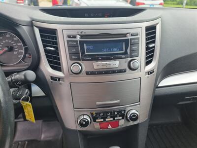 2013 Subaru Outback 2.5i Premium   - Photo 14 - Cincinnati, OH 45231