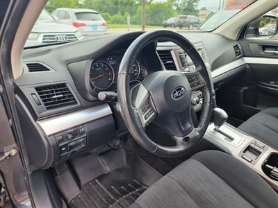 2013 Subaru Outback 2.5i Premium   - Photo 9 - Cincinnati, OH 45231