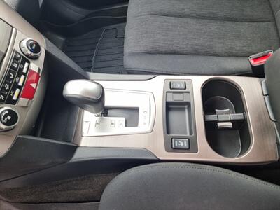 2013 Subaru Outback 2.5i Premium   - Photo 15 - Cincinnati, OH 45231