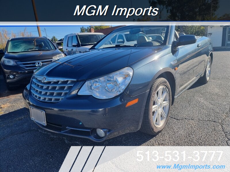 2008 Chrysler Sebring Touring   - Photo 1 - Cincinnati, OH 45231