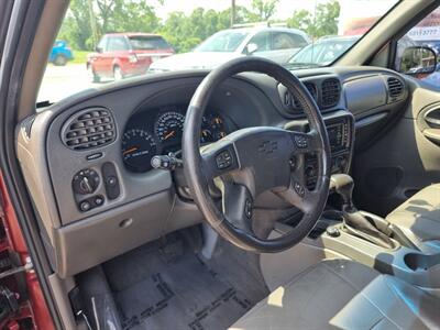 2004 Chevrolet TrailBlazer EXT LS   - Photo 9 - Cincinnati, OH 45231