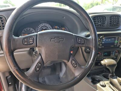 2004 Chevrolet TrailBlazer EXT LS   - Photo 11 - Cincinnati, OH 45231