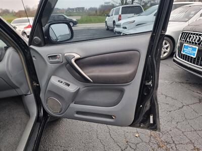 2003 Toyota RAV4   - Photo 27 - Cincinnati, OH 45231