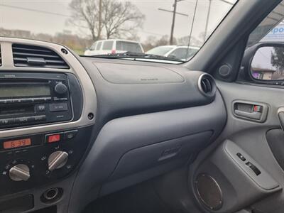 2003 Toyota RAV4   - Photo 15 - Cincinnati, OH 45231