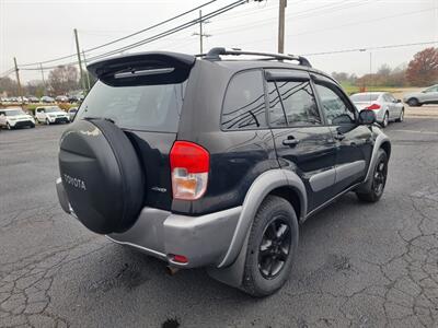 2003 Toyota RAV4   - Photo 5 - Cincinnati, OH 45231