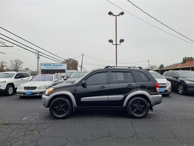 2003 Toyota RAV4   - Photo 2 - Cincinnati, OH 45231