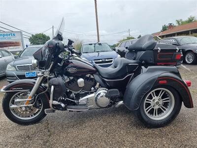 2011 HARLEY DAVIDSON Tri glide ultra classic   - Photo 2 - Cincinnati, OH 45231