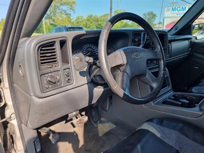 2004 Chevrolet Avalanche 1500   - Photo 9 - Cincinnati, OH 45231