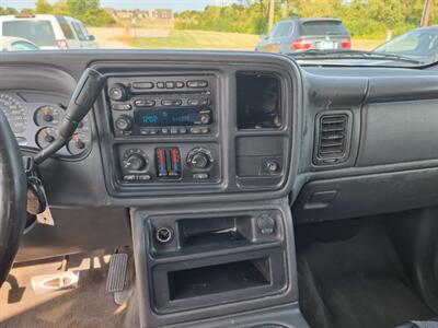 2004 Chevrolet Avalanche 1500   - Photo 13 - Cincinnati, OH 45231