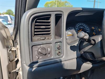 2004 Chevrolet Avalanche 1500   - Photo 11 - Cincinnati, OH 45231