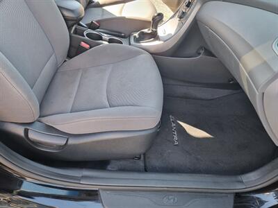 2015 Hyundai ELANTRA SE   - Photo 28 - Cincinnati, OH 45231
