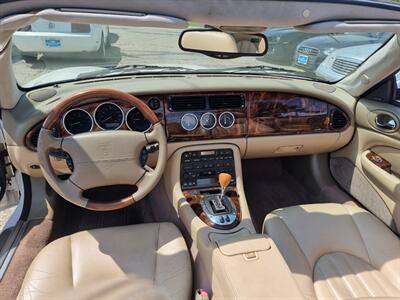 2005 Jaguar XK8   - Photo 9 - Cincinnati, OH 45231