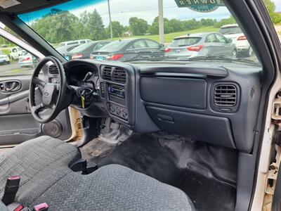 2002 Chevrolet S-10   - Photo 19 - Cincinnati, OH 45231