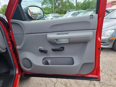 2009 Chevrolet Silverado 1500 Work Truck   - Photo 24 - Cincinnati, OH 45231