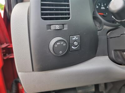 2009 Chevrolet Silverado 1500 Work Truck   - Photo 11 - Cincinnati, OH 45231