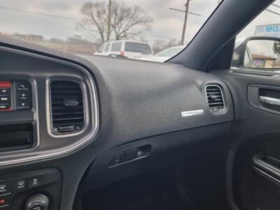2011 Dodge Charger SE - Photo 15 - Cincinnati, OH 45231
