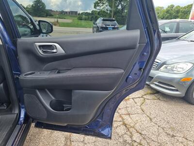 2017 Nissan Pathfinder S   - Photo 34 - Cincinnati, OH 45231