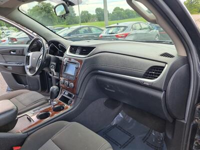 2014 Chevrolet Traverse LT - Photo 31 - Cincinnati, OH 45231