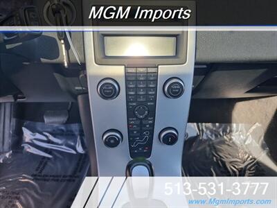 2011 Volvo C30 T5 R-Design - Photo 12 - Cincinnati, OH 45231