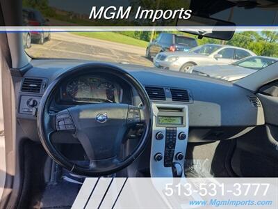 2011 Volvo C30 T5 R-Design - Photo 10 - Cincinnati, OH 45231