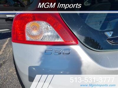 2011 Volvo C30 T5 R-Design - Photo 33 - Cincinnati, OH 45231