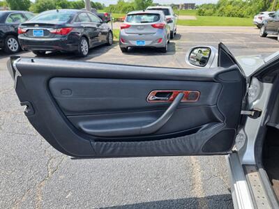 2004 Mercedes-Benz SLK SLK 320   - Photo 30 - Cincinnati, OH 45231