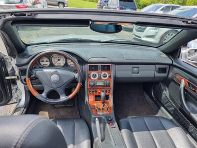 2004 Mercedes-Benz SLK SLK 320   - Photo 16 - Cincinnati, OH 45231