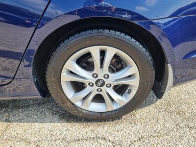 2011 Hyundai SONATA Limited   - Photo 34 - Cincinnati, OH 45231