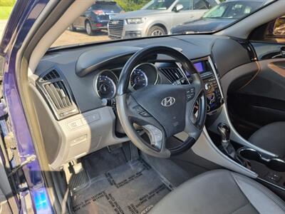 2011 Hyundai SONATA Limited   - Photo 9 - Cincinnati, OH 45231