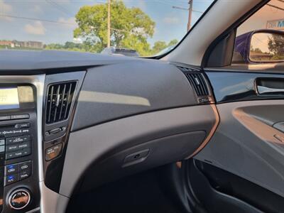 2011 Hyundai SONATA Limited   - Photo 16 - Cincinnati, OH 45231