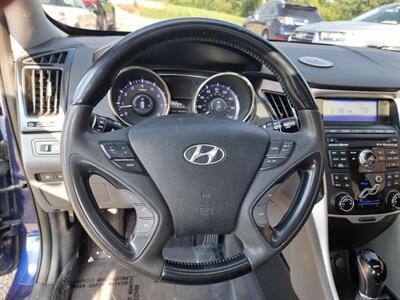 2011 Hyundai SONATA Limited   - Photo 12 - Cincinnati, OH 45231