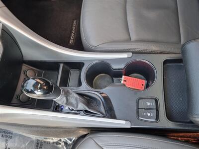 2011 Hyundai SONATA Limited   - Photo 15 - Cincinnati, OH 45231