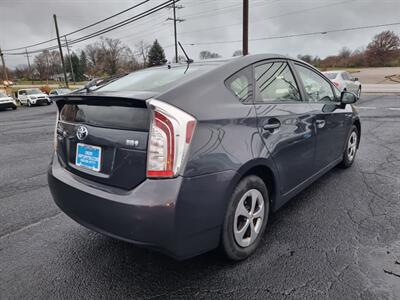 2015 Toyota Prius Two - Photo 5 - Cincinnati, OH 45231